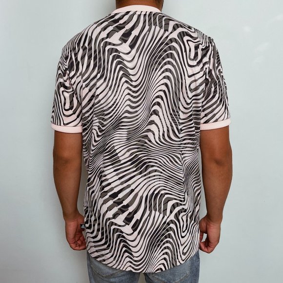 Mens Adidas Climalite T-shirt Jersey | Small | BRAND NEW - Picture 2 of 3